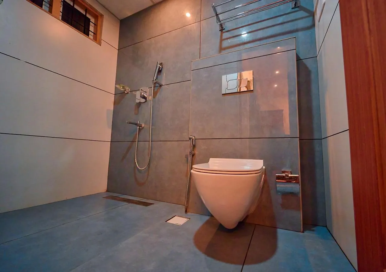 Nature Shade Pool Villa In Munnar By Voye Homes